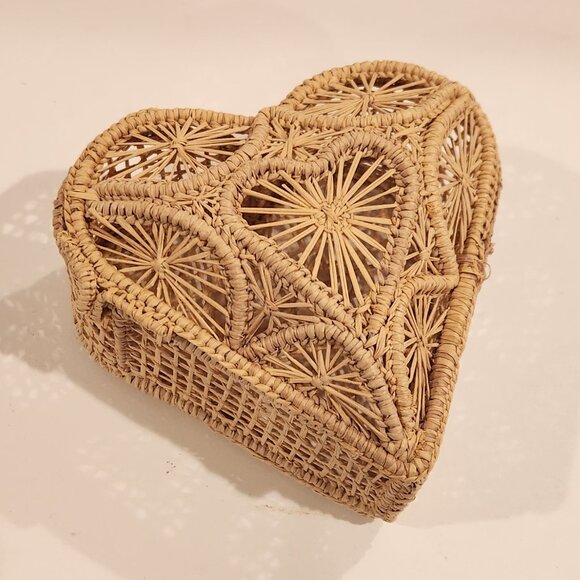 Heart-Shaped Trinket Box - Picture 1 of 13